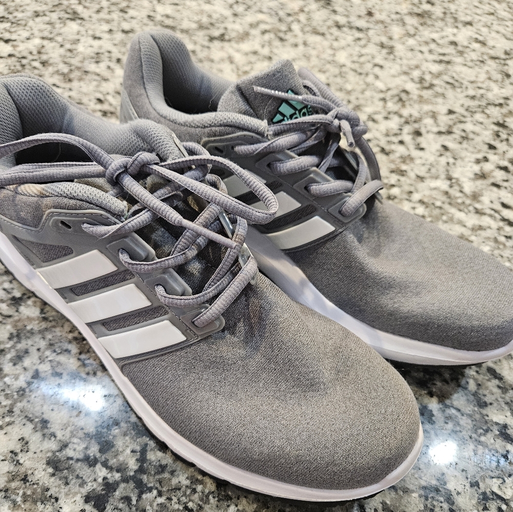 Adidas worn once 9.5